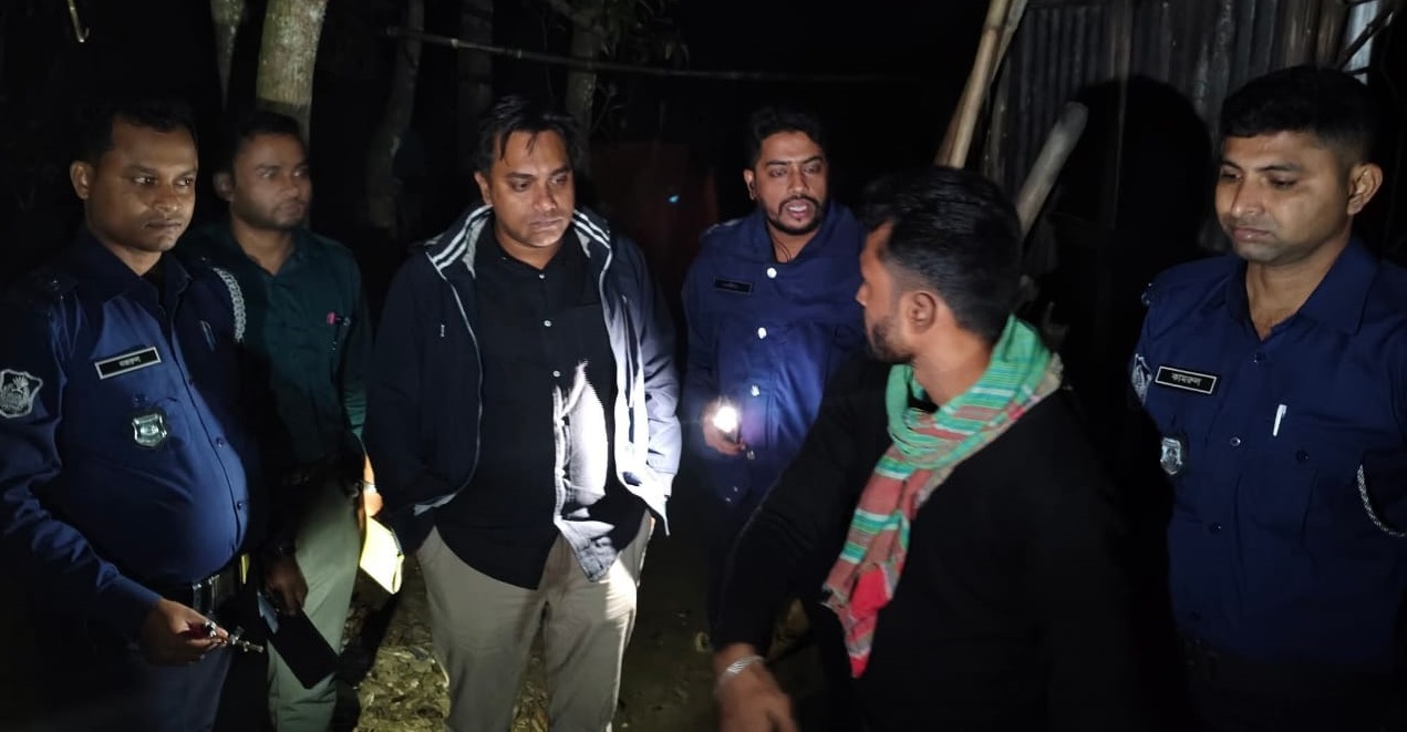 দিনে মাদকের বিরুদ্ধে যুদ্ধ ঘোষণা রায়পুরে রাতেই অভিযান, যুবকের কারাদণ্ড ও জরিমানা