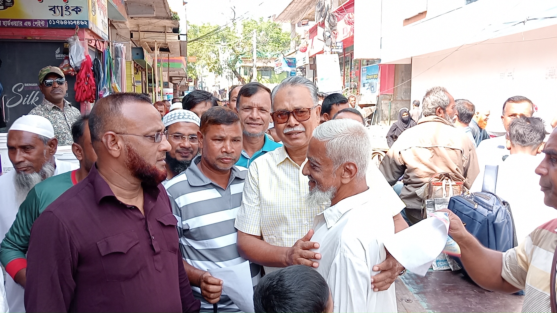 সাতক্ষীরা সদর ২ আসনে ধানের শীষ প্রতীকের মনোনীত আব্দুর রউফ’র গণসংযোগ