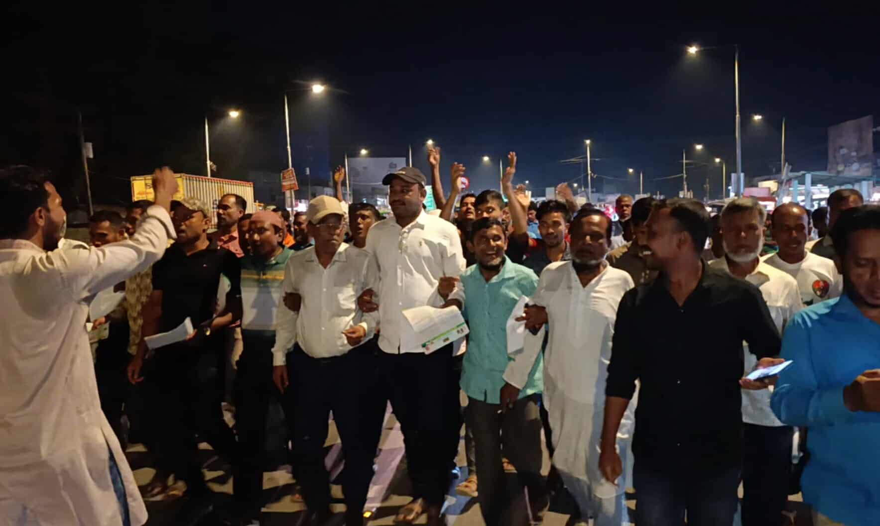 পটুয়াখালী-১ আসনে আলতাফ হোসেন চৌধুরীর মনোনয়ন উদযাপনে দুমকিতে আনন্দ মিছিল ও লিফলেট বিতরণ