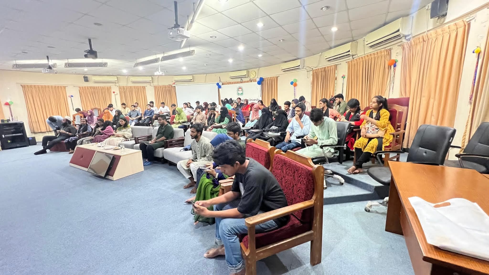 নজরুল বিশ্ববিদ্যালয়ে ইকো রাইজ: ইয়ুথ ফর স্টুয়ার্ডশীপ শীর্ষক কর্মশালা অনুষ্ঠিত
