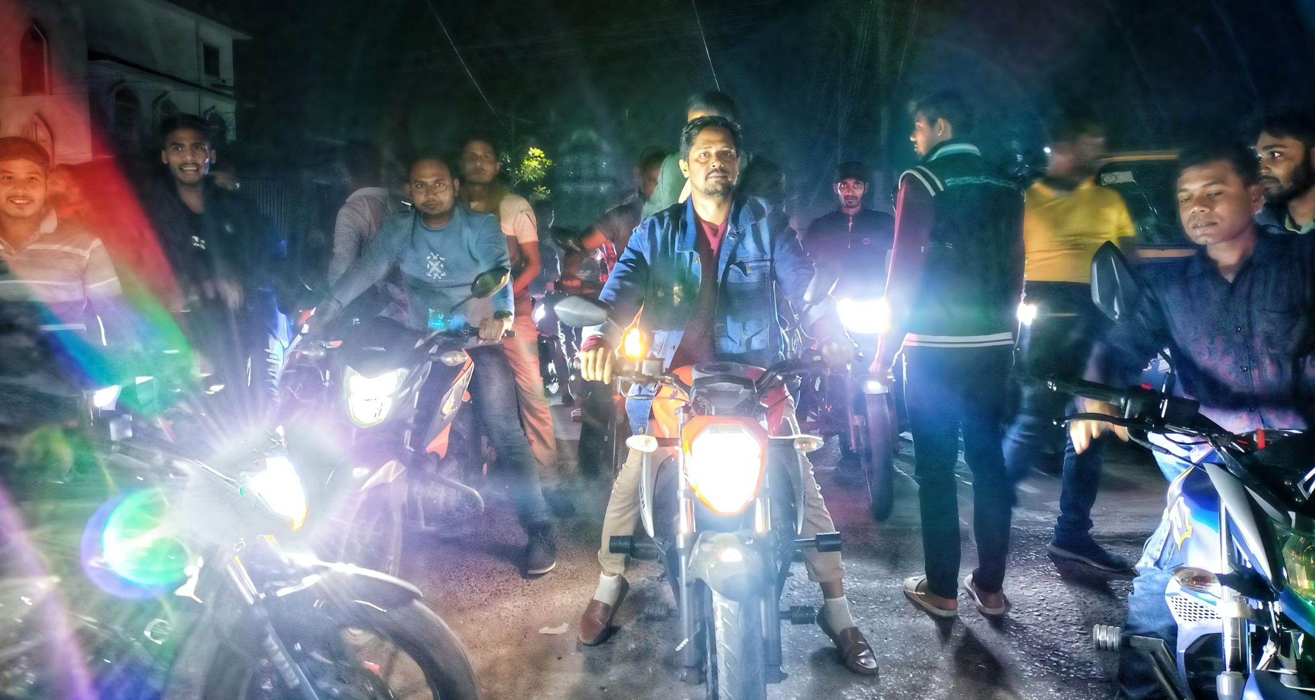 আগৈলঝাড়ায় আওয়ামী লীগের ডাকা লকডাউনের প্রতিবাদে বিএনপির বিক্ষোভ মিছিল ও মোটরসাইকেল শোডাউন