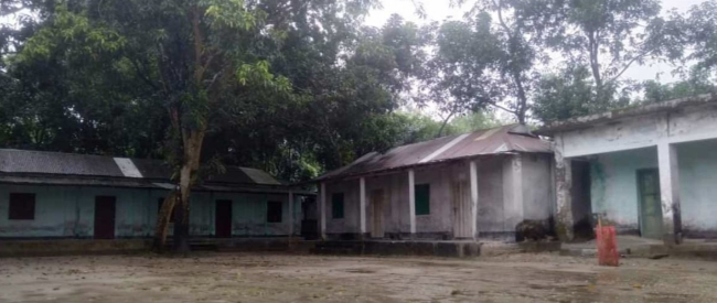 উলিপুরে নিয়োগ বাণিজ্যের অভিযোগ, দিনভর অপেক্ষা করে ফিরে গেলেন পরীক্ষার্থীরা