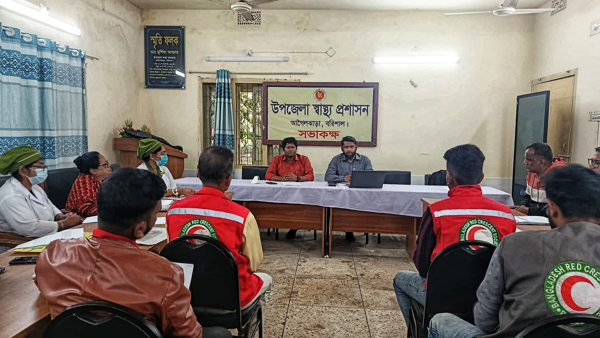 আগৈলঝাড়ায় জলবায়ু পরিবর্তন মোকাবেলায় করণীয় শীর্ষক সেমিনার অনুষ্ঠিত