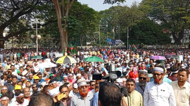 বিকালে শাহবাগে শিক্ষকদের ‘কলম বিসর্জন’