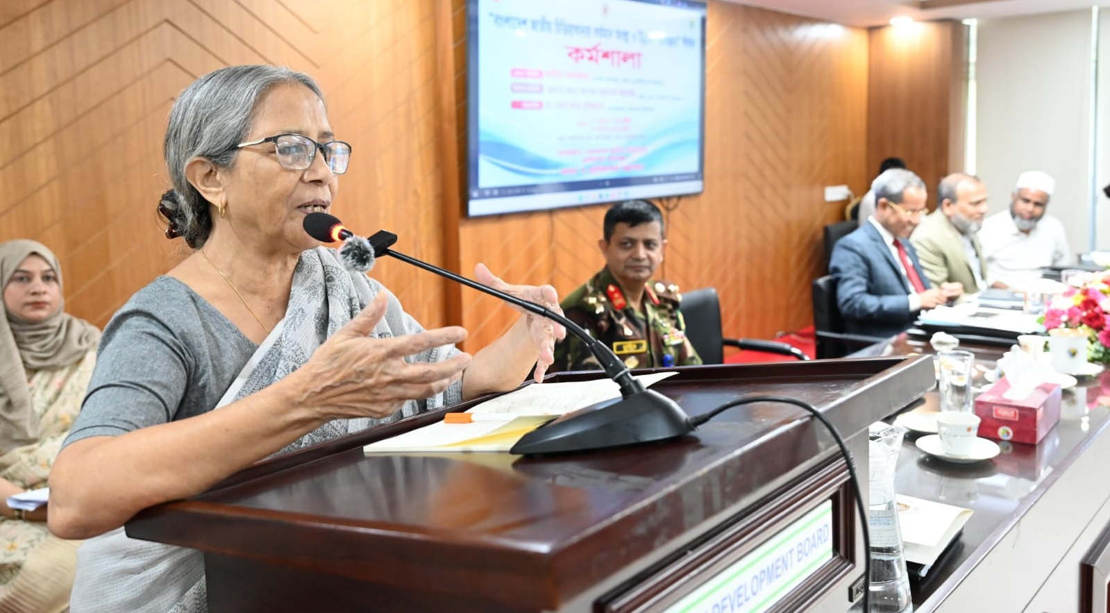 চিড়িয়াখানাকে শুধু রাজস্ব বা বিনোদনের মানদণ্ড ভাবা উচিৎ হবেনা: মৎস্য ও প্রাণিসম্পদ উপদেষ্টা