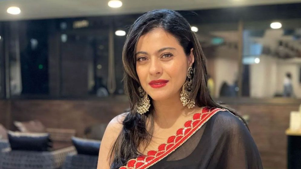 কাজলের অপমানের জবাব দিলেন পরিচালক