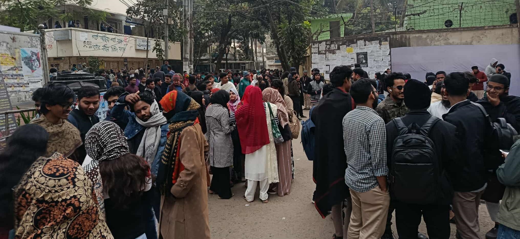 জকসু নির্বাচন স্থগিত: অপেক্ষা না ফেরত, সিদ্ধান্তহীনতায় শিক্ষার্থীরা