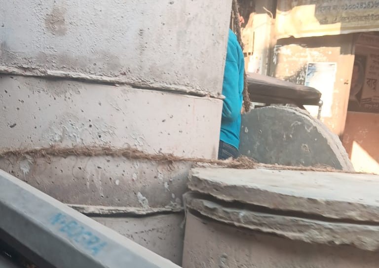 ল্যাট্রিন নির্মাণে দুর্নীতি: ‘এমন ল্যাট্রিন দেওয়ার চেয়ে না দিলেই ভালো ছিল’
