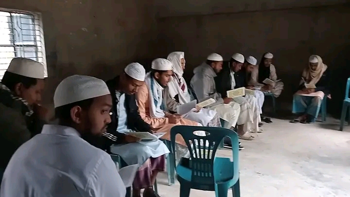আত্রাইয়ে বেগম খালেদা জিয়ার রূহের মাগফেরাত কামনায় কোরআন খতম ও দোয়া মাহফিল