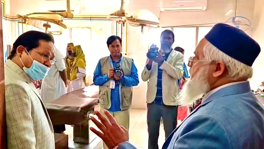 ময়মনসিংহ মেডিক্যাল কলেজ হাসপাতালে পরিদর্শনে গিয়ে সেবার মান নিয়ে প্রশ্ন: স্বাস্থ্য অধিদপ্তরের ডিজি