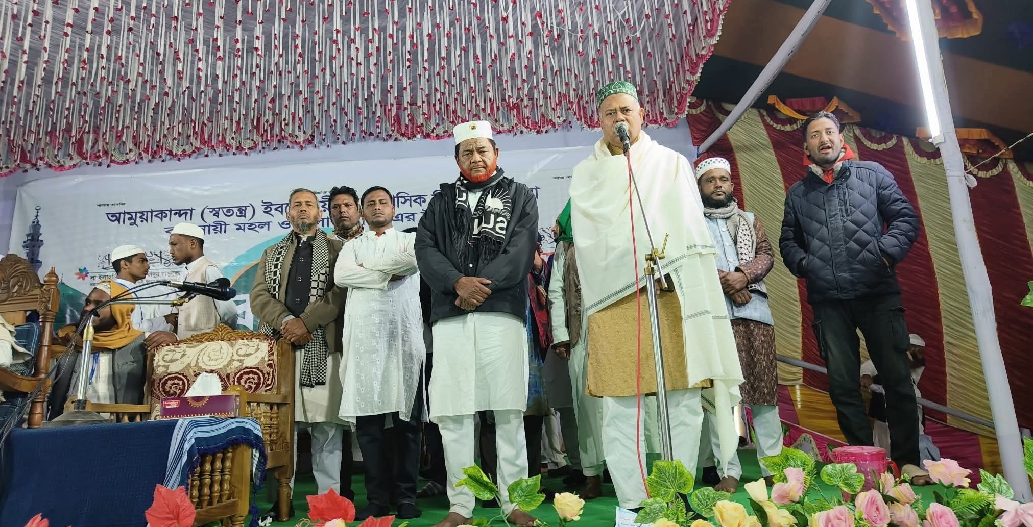 খালেদা জিয়ার আশু রোগমুক্তি ও ওসমান হাদির রুহের মাগফেরাত কামনায় ফুলপুরে ওয়াজ মাহফিলে দোয়া