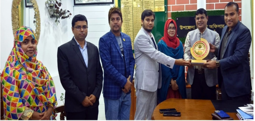 বিদায়ী সংবর্ধনা পেলেন রাণীনগর থানার ভারপ্রাপ্ত কর্মকর্তা হাফিজ মোঃ রায়হান