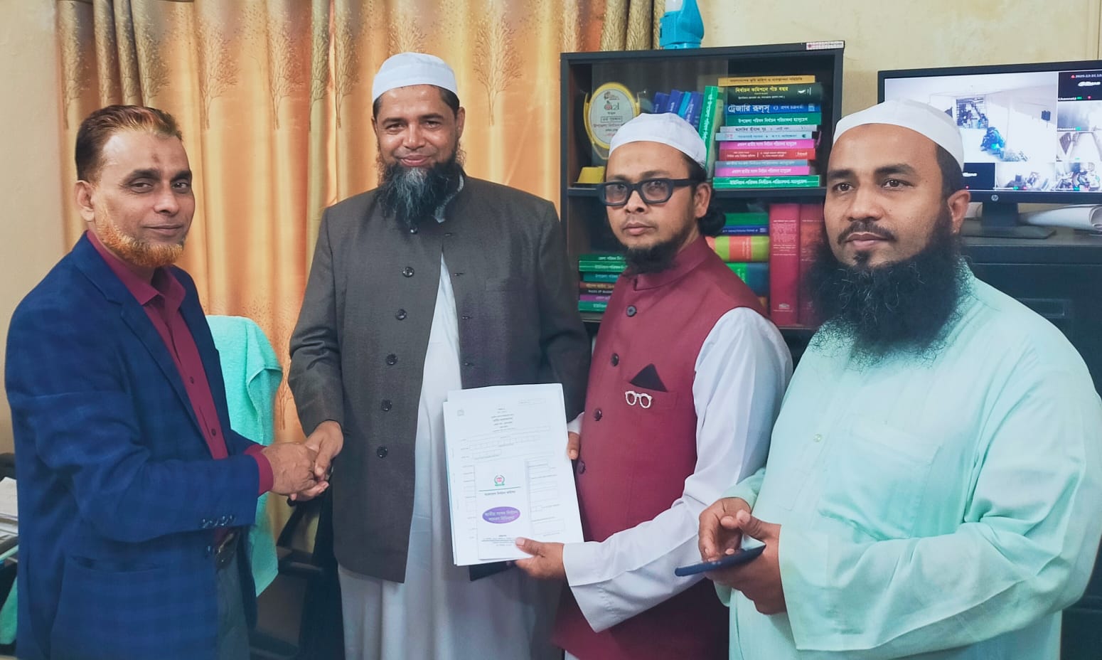 দেবিদ্বারে ইসলামী আন্দোলন বাংলাদেশের মনোনয়নপত্র সংগ্রহ করলেন আব্দুল করিম
