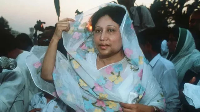 যেভাবে আপসহীন নেত্রী হয়ে ওঠেন খালেদা জিয়া