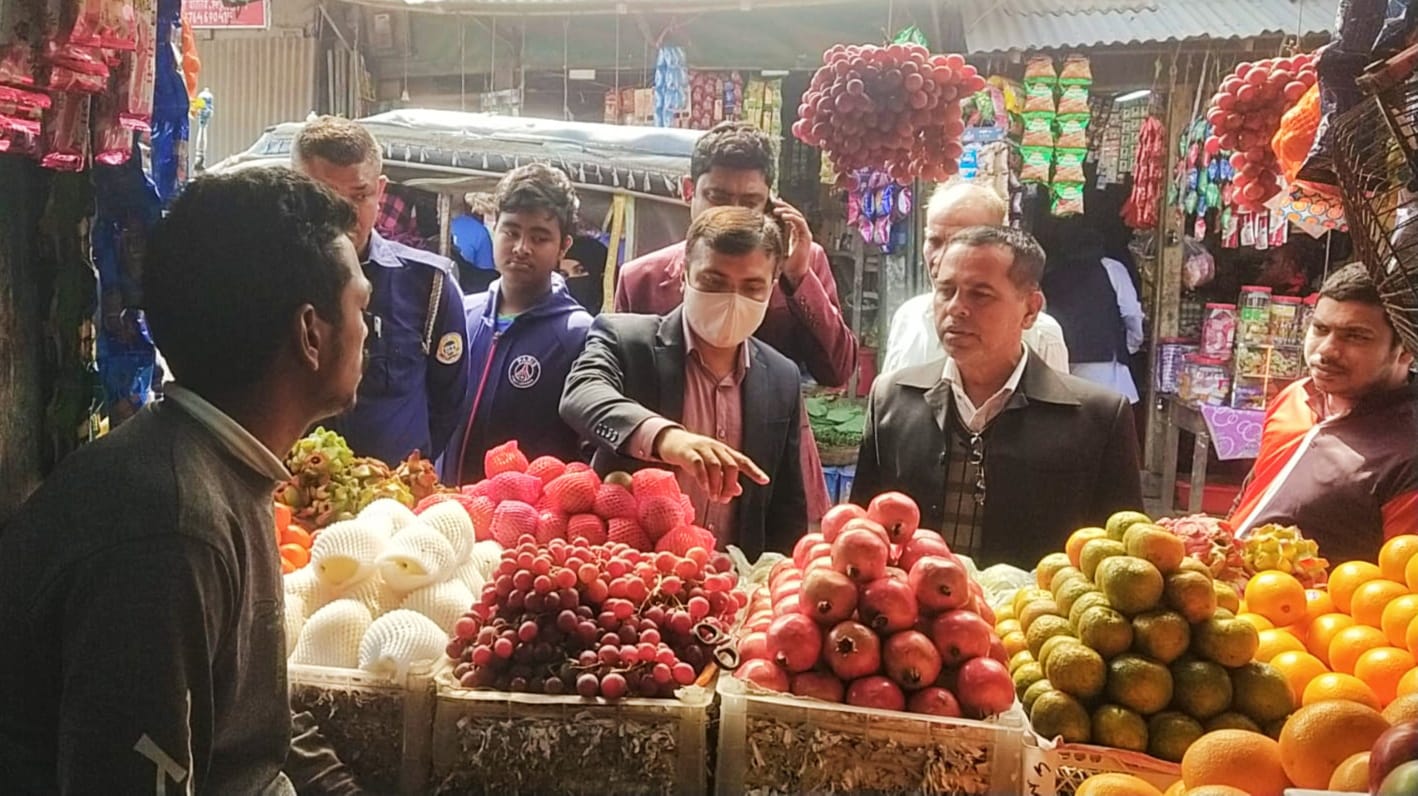 কাউখালীতে ভোক্তা অধিদপ্তরের অভিযান : ৪টি প্রতিষ্ঠান থেকে ৭হাজার টাকা জরিমানা আদায়