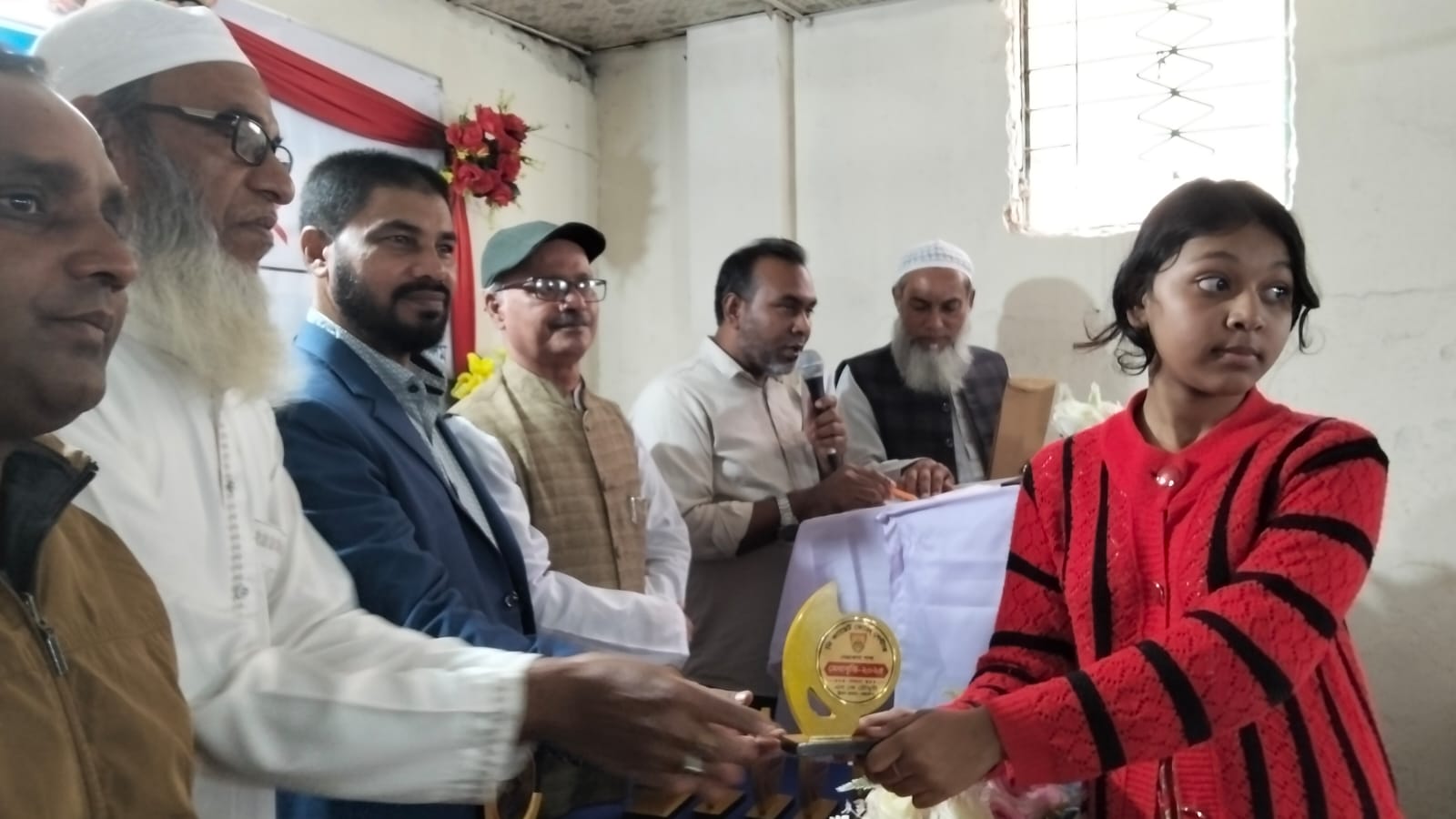 দি ক্যাডেট কোচিং সেন্টারের নেত্রকোণা শাখার মেধাবৃত্তি পুরস্কার বিতরণী অনুষ্ঠিত