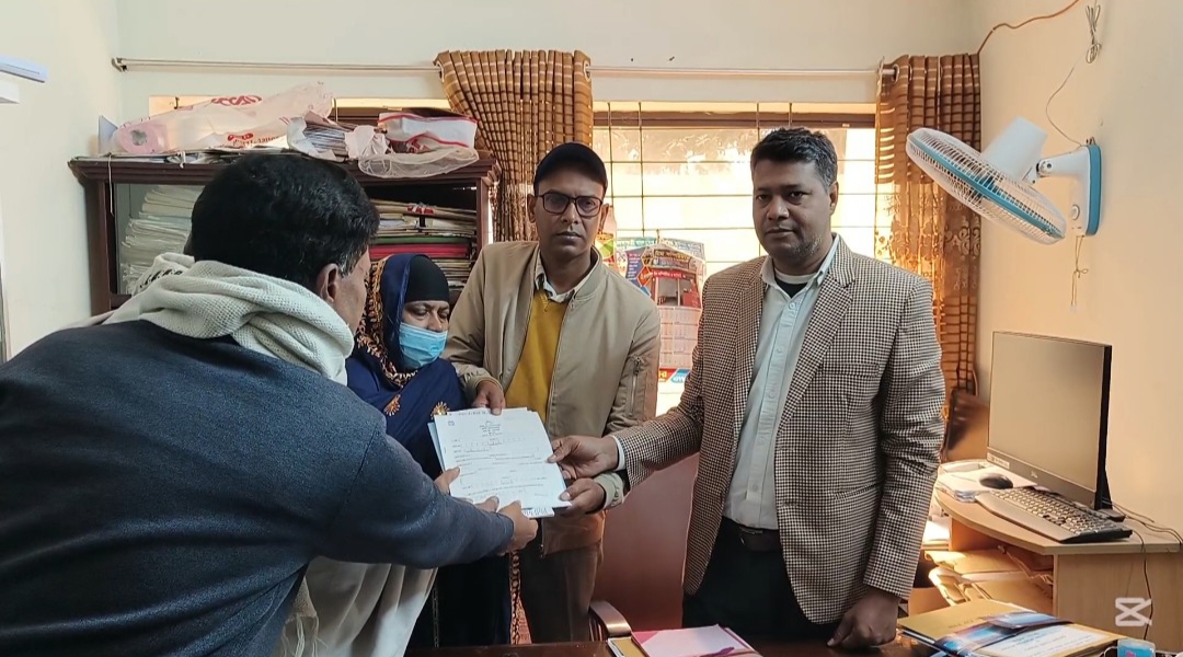 নাটোর-৩ আসনের ত্রায়োদশ জাতীয় সংসদ নির্বাচনে মনোনয়ন পত্র উত্তোলন বিএনপি প্রার্থী দাউদার