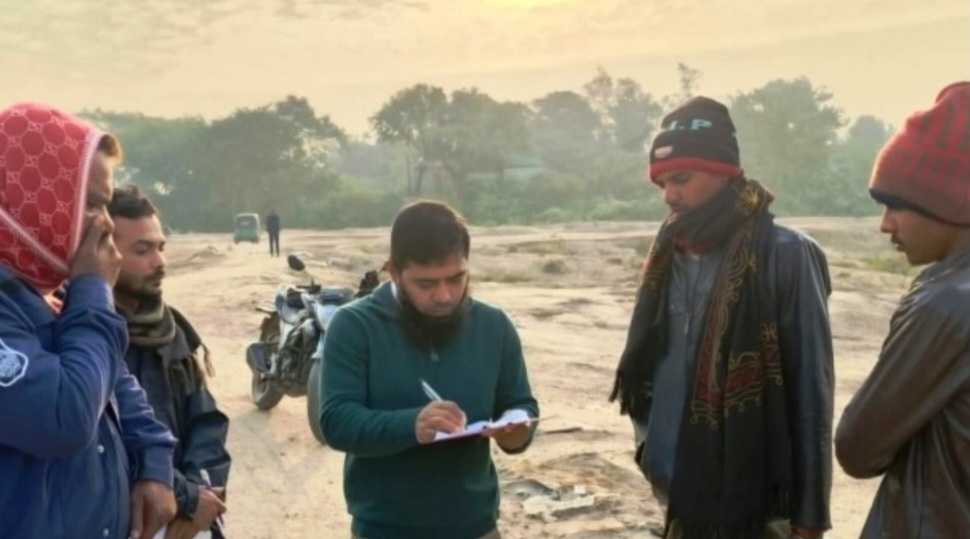 দুর্গাপুরে নদী থেকে অবৈধভাবে বালু উওোলনের দায়ে ২জনের কারাদণ্ড।