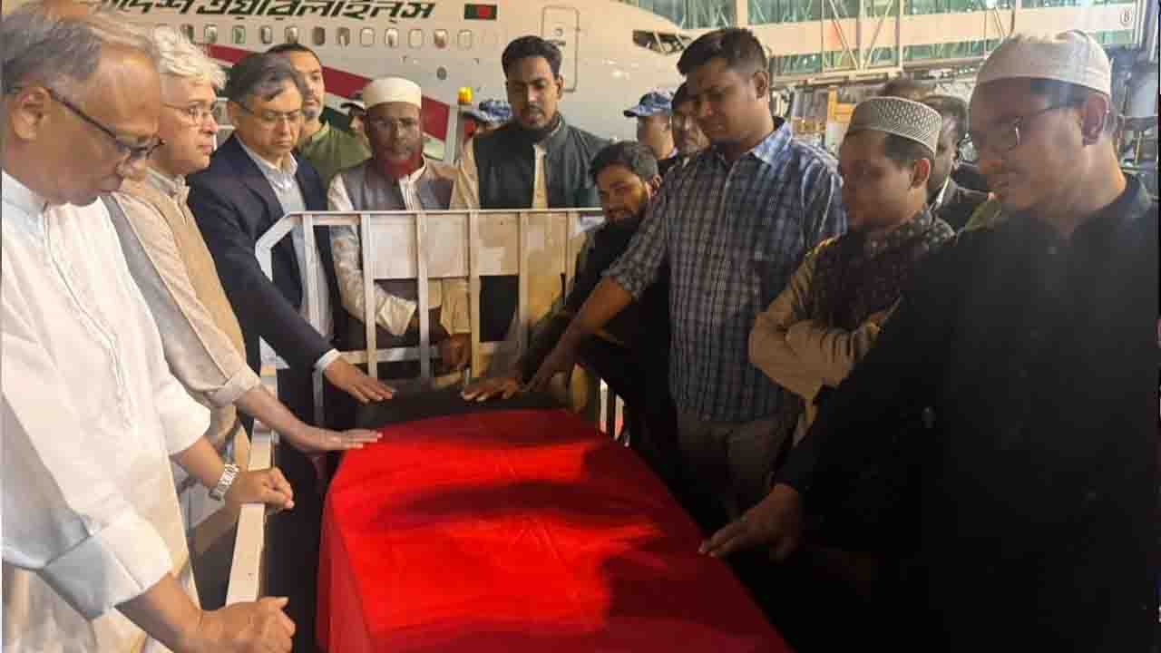 হাদিকে কবি নজরুলের কবরের পাশে সমাহিত করা হবে