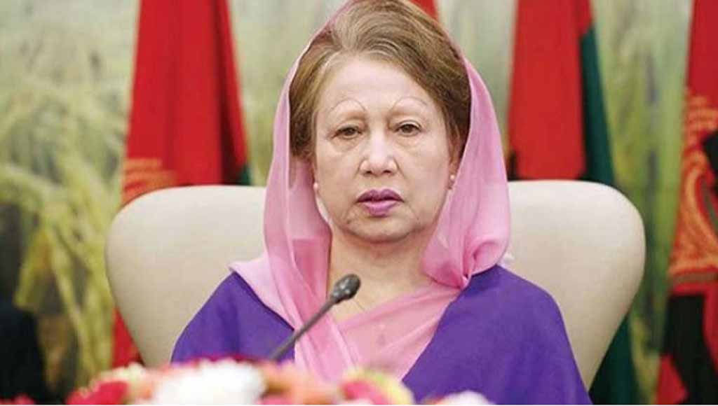 খালেদা জিয়ার জানাজা বুধবার, দাফন করা হবে স্বামীর কবরের পাশে