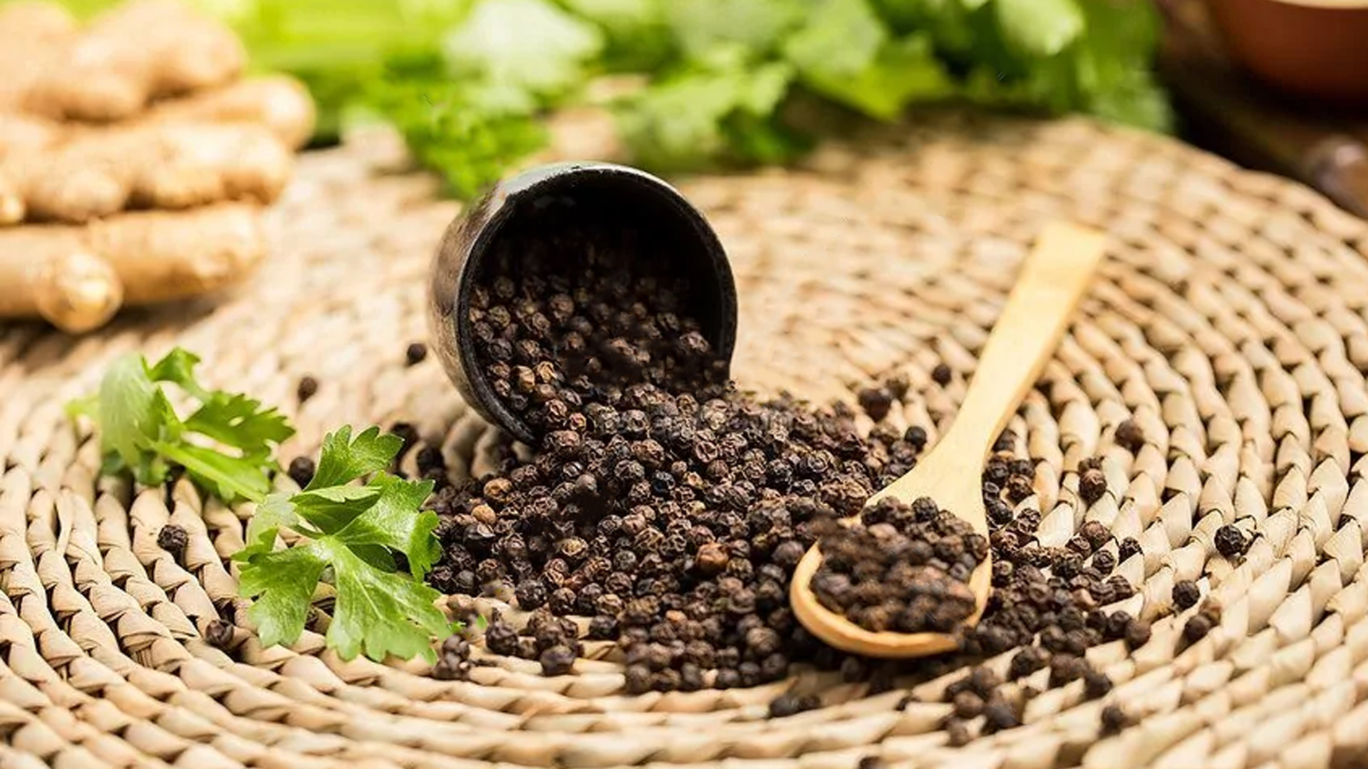প্রতিদিন গোল মরিচ খেলে কী হয়?
