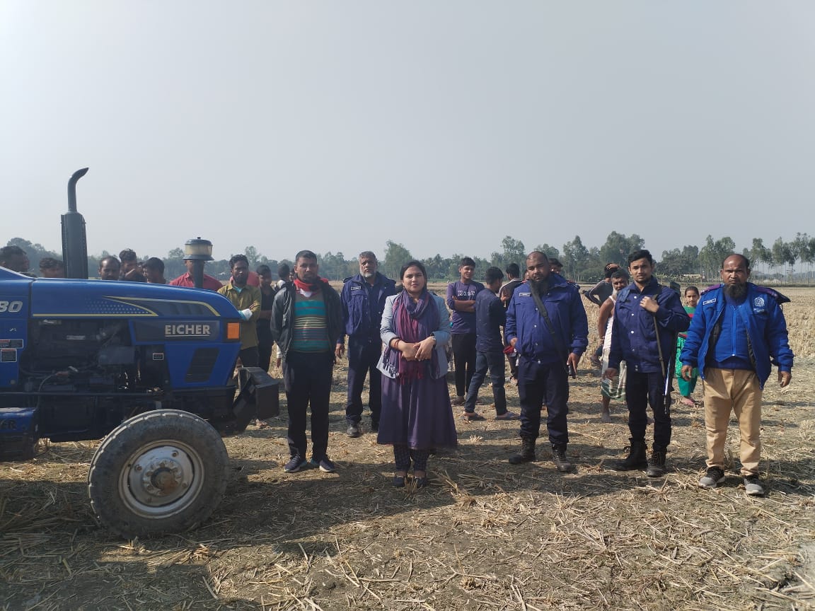 রংপুরের তারাগঞ্জে জমির টপসয়েল কাটার অপরাধে ভ্রাম্যমাণ আদালতে অর্থদণ্ড