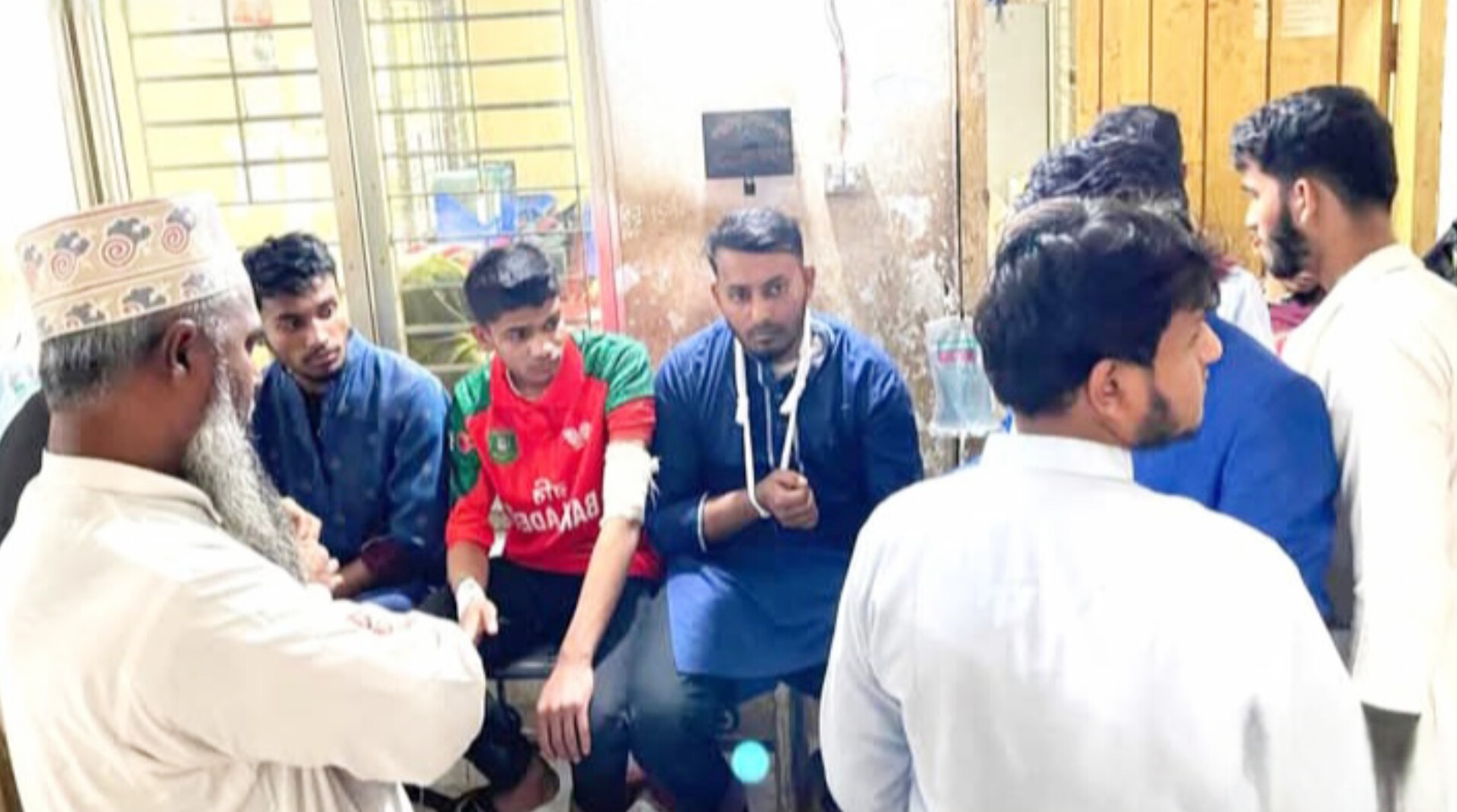 লক্ষ্মীপুর সদর: নির্বাচনী প্রচারণার শুরুতেই সংঘর্ষ, আহত ৪
