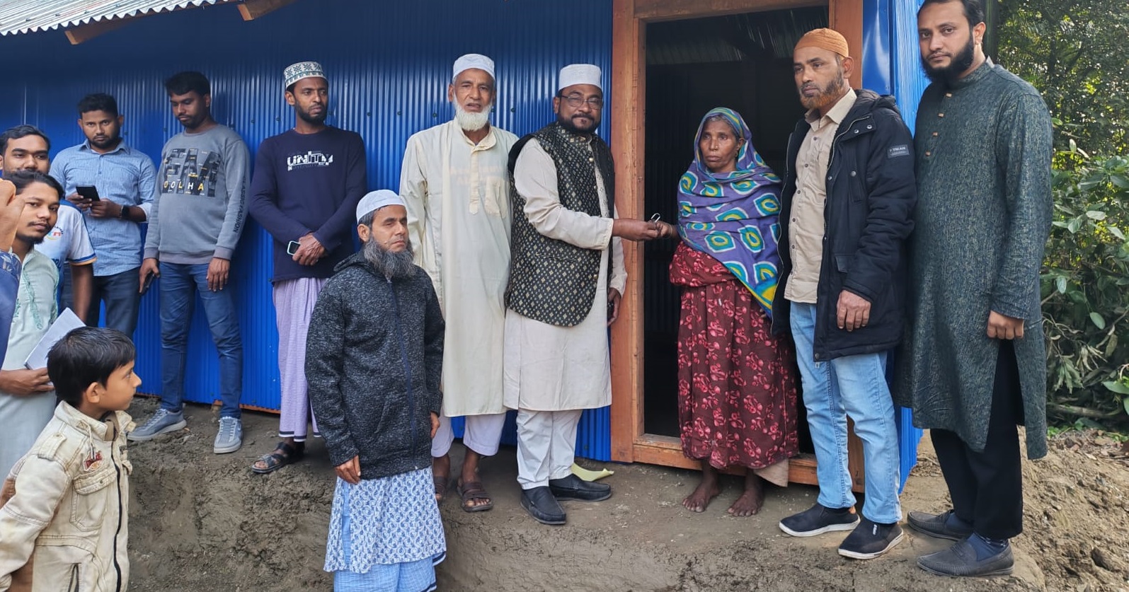 মিরসরাইয়ে জামায়াতের উদ্যোগে আছিয়া ও খাদিজা পেল মাথা গোঁজার ঠাঁই