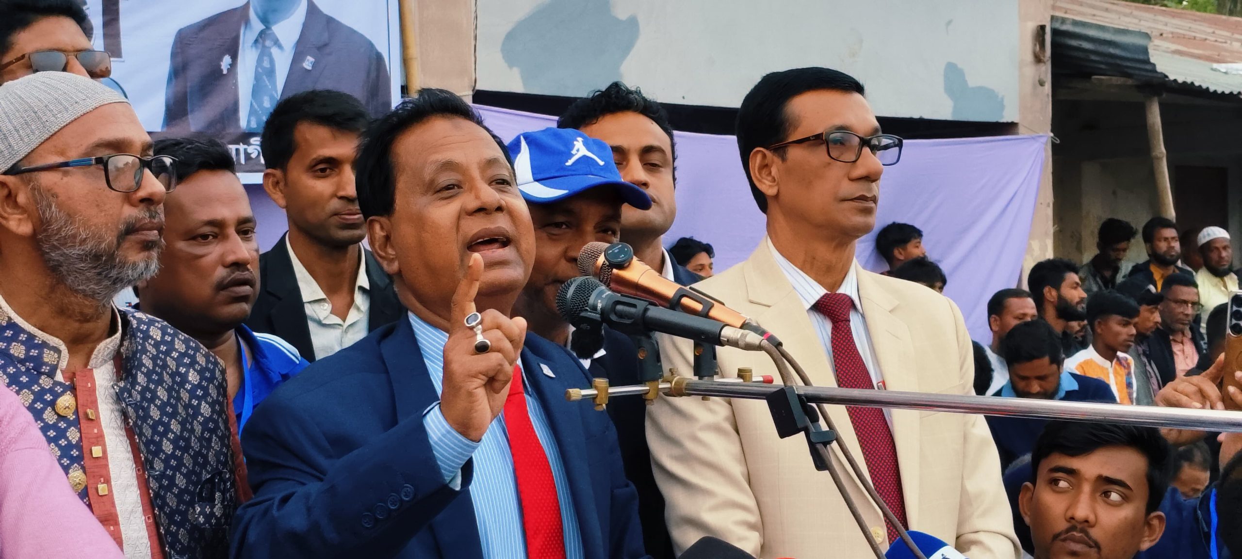 বিএনপি ক্ষমতায় এলে নারীদের জন্য প্রতি পরিবারে ফ্যামিলি কার্ড প্রদান করা হবে: মোশাররফ হোসেন