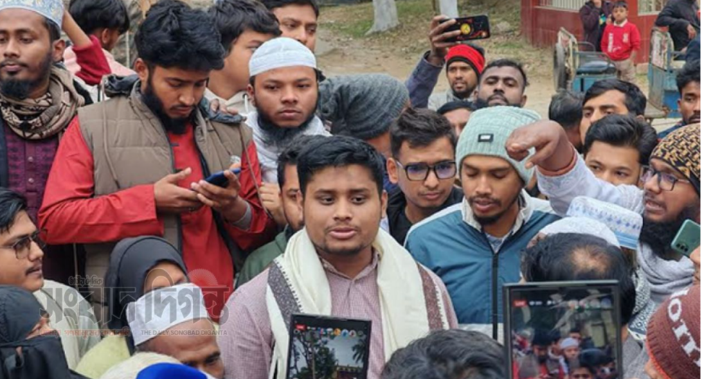 ভোটে সরকার গঠন জনগনের অধিকার পুলিশের নয়: হাসনাত আবদুল্লাহ
