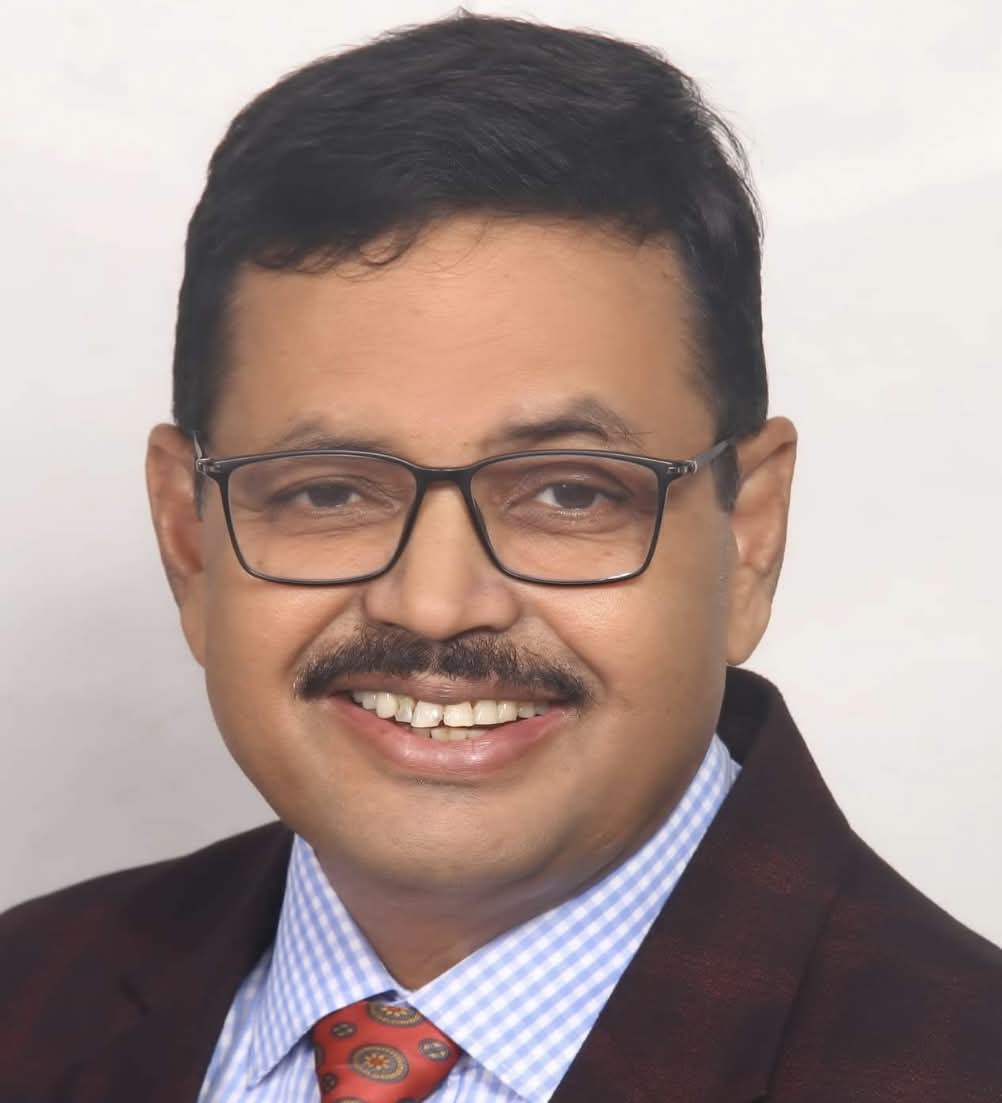 চলচ্চিত্র পরিচালক সমিতির সদস্য হলেন আবুল হোসেন মজুমদার