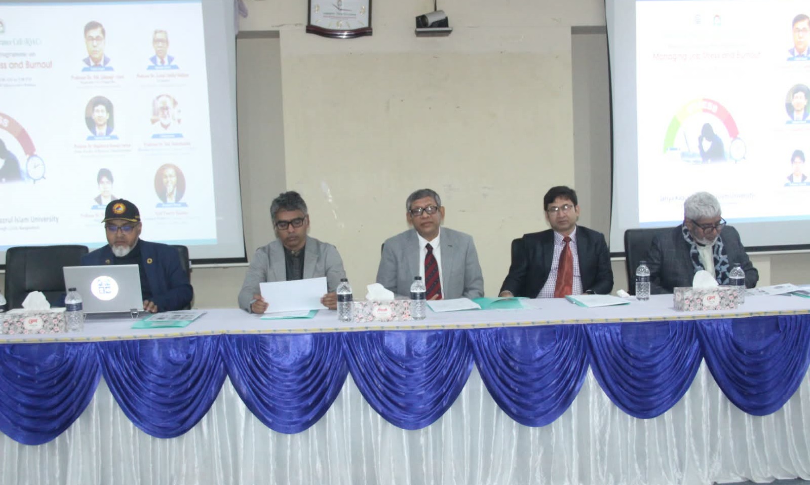 জাককানইবিতে ‘Managing Job Stress & Burnout’ শীর্ষক প্রশিক্ষণ কর্মসূচি অনুষ্ঠিত