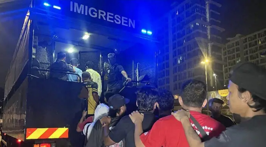 বাংলাদেশিসহ আটক ১৫০ কুয়ালালামপুরে