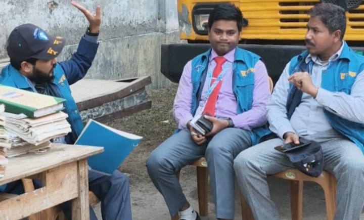 কুড়িগ্রাম জেলা খাদ্য গুদামে দুদকের অভিযান ৫২১ মে. টন ধান ও ৩৫ মে. টন চাল উধাও