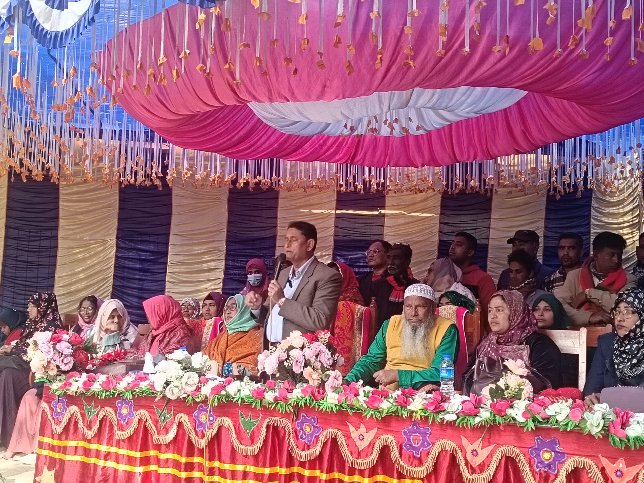 মান্দা উপজেলা মহিলা দল কর্তৃক আয়োজিত আলোচনা সভা ও দোয়া অনুষ্ঠান