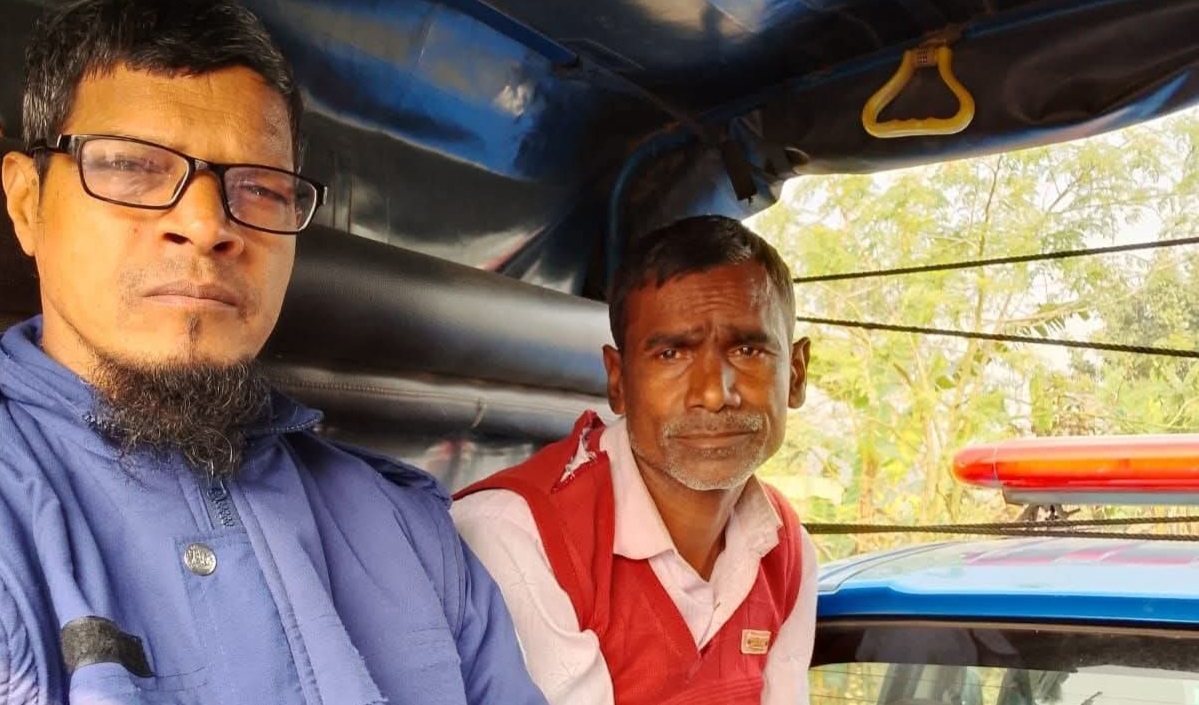 নওগাঁ-রাজশাহী মহাসড়কে যাত্রী হেনস্তা ঘটনায় মূল অভিযুক্ত হান্নান গ্রেফতার, গুঁড়িয়ে দেওয়া হলো আস্তানা