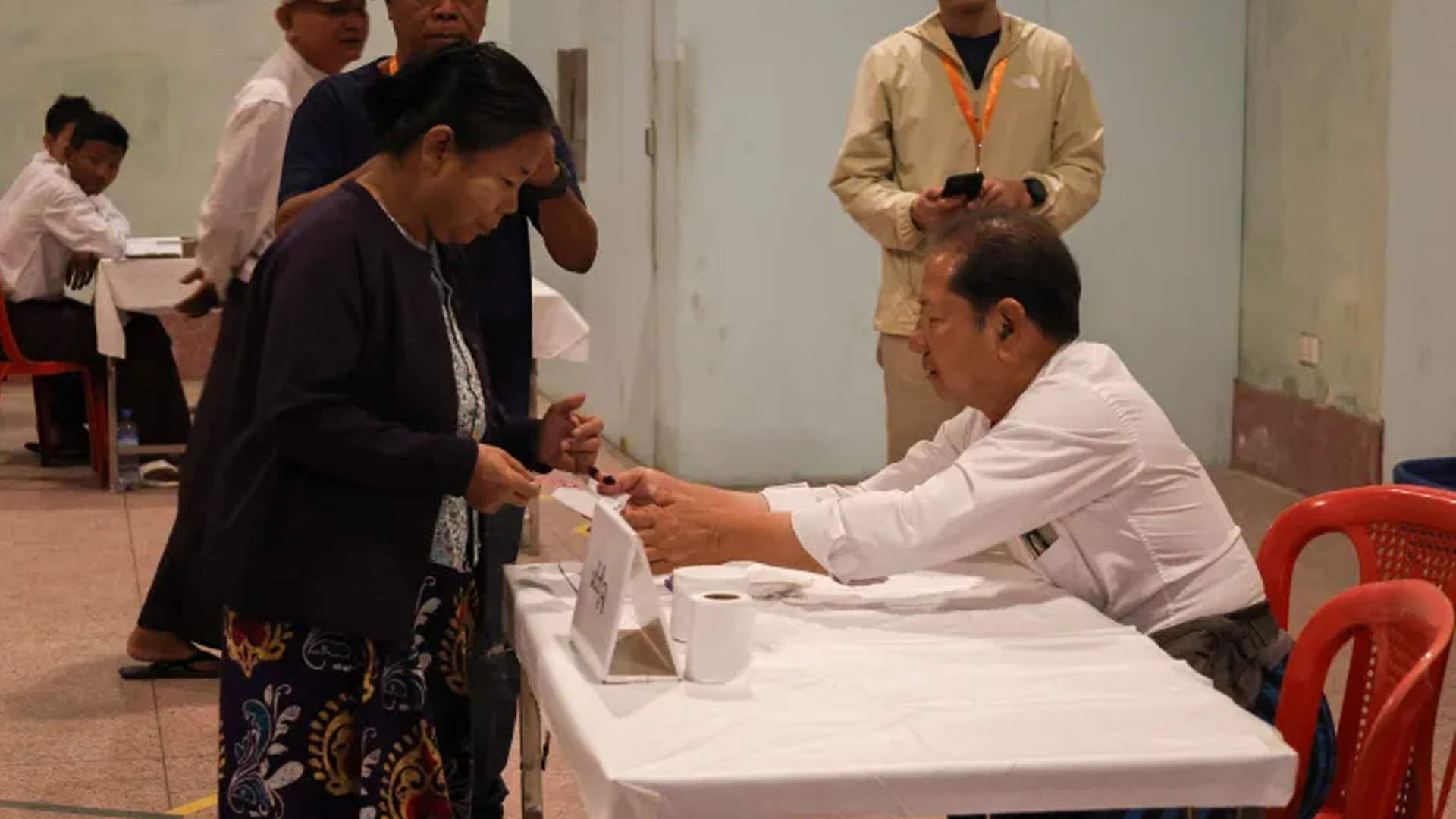 মিয়ানমারে জান্তার ‘সাজানো’ নির্বাচনের শেষ ধাপের ভোটগ্রহণ শুরু