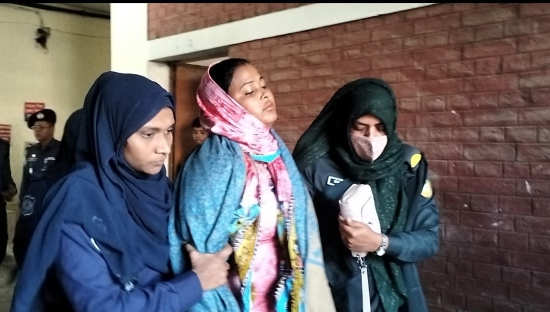 নেত্রকোনায় স্বামীকে কুপিয়ে হত্যার দায়ে স্ত্রীর মৃত্যুদণ্ড