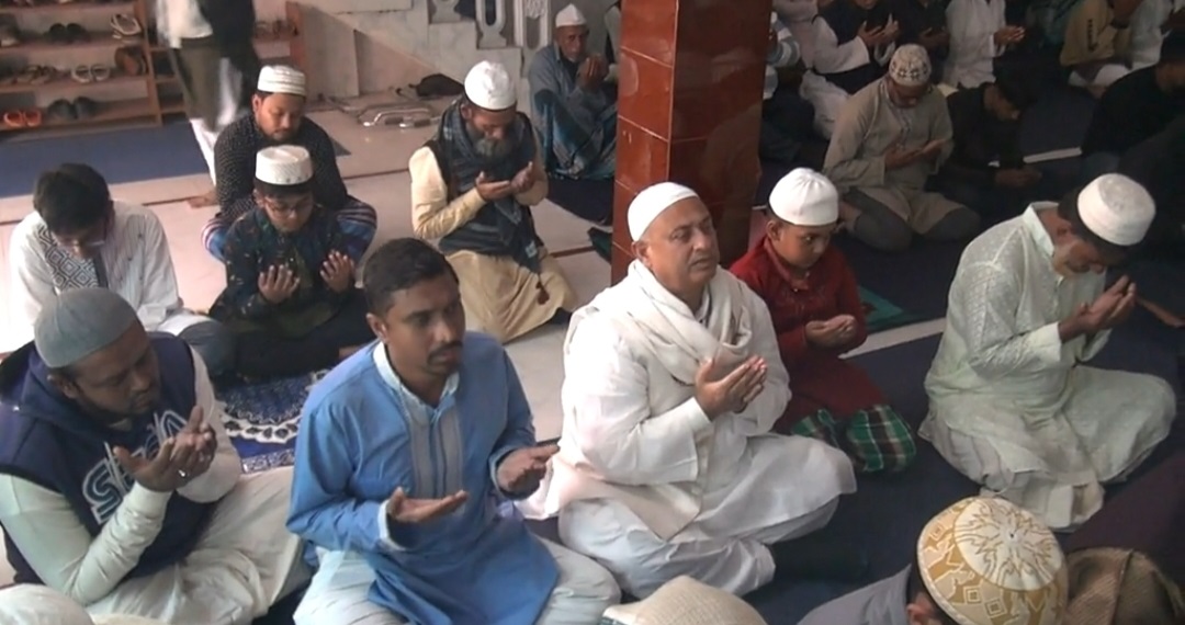 নাটোরে দেশনেত্রী বেগম খালেদা জিয়ার মৃত্যুতে দোয়া মাহফিল অনুষ্ঠিত