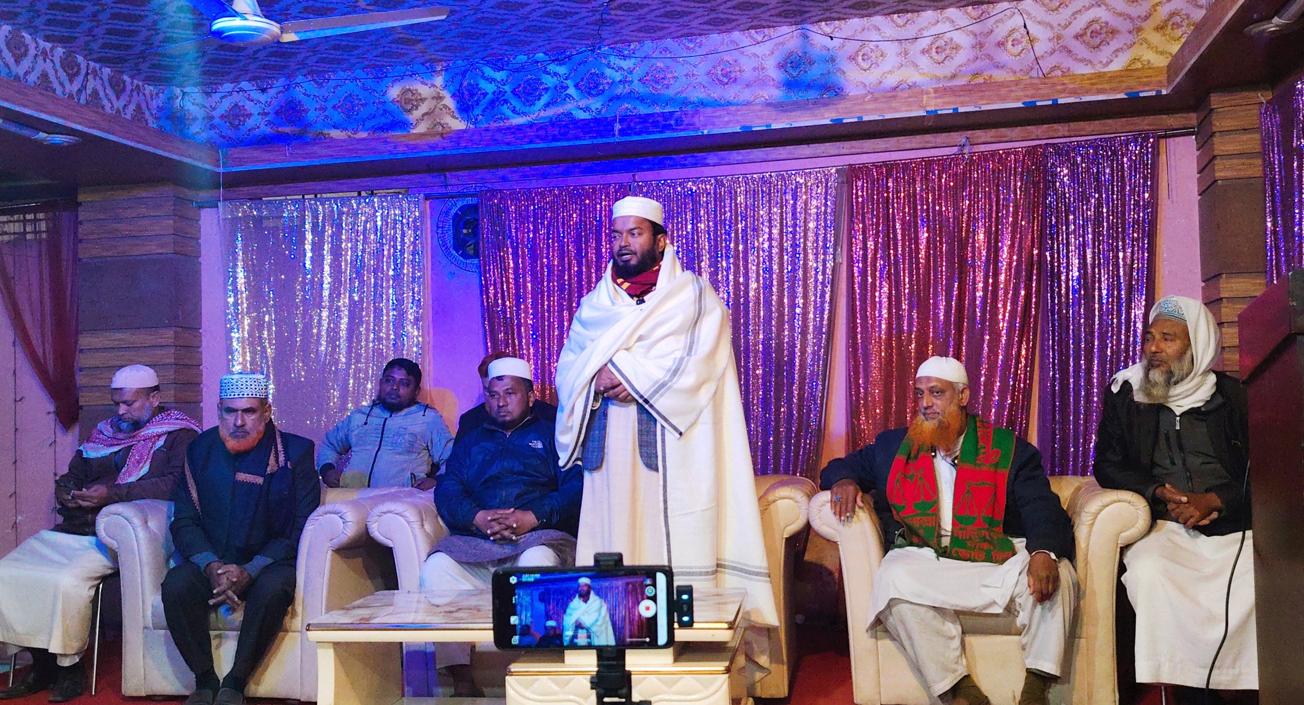 নড়াইল-২ আসনে জামায়াতে ইসলামীর প্রার্থী মাওলানা আতাউর রহমান বাচ্চু’র সঙ্গে লোহাগড়া সাংবাদিকদের সঙ্গে মতবিনিময় সভা অনুষ্ঠিত