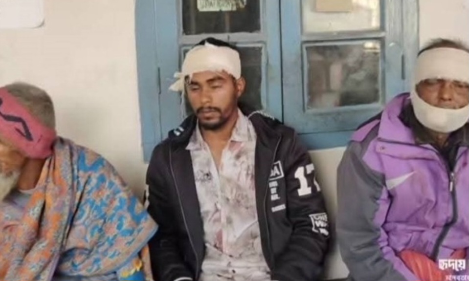 কেন্দুয়ায় আবারও রাস্তা নিয়ে রক্তাক্ত সংঘর্ষে ১৫ জন আহত