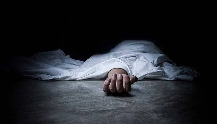 আত্রাইয়ে ঝাড়ফুঁকের নামে ভয়াবহ কাণ্ড: সাপের কামড়ে প্রতিবন্ধী যুবকের মৃত্যু