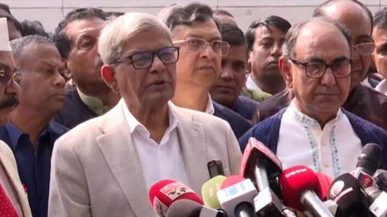 নির্বাচন কমিশন যোগ্যতার সঙ্গে কাজ করছে: ফখরুল