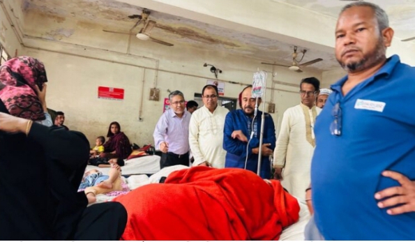হাজী মুজিবের প্রথম আগমন: কমলগঞ্জে উৎসবমুখর গণসংবর্ধনা, হাসপাতালে রোগীদের খোঁজখবর