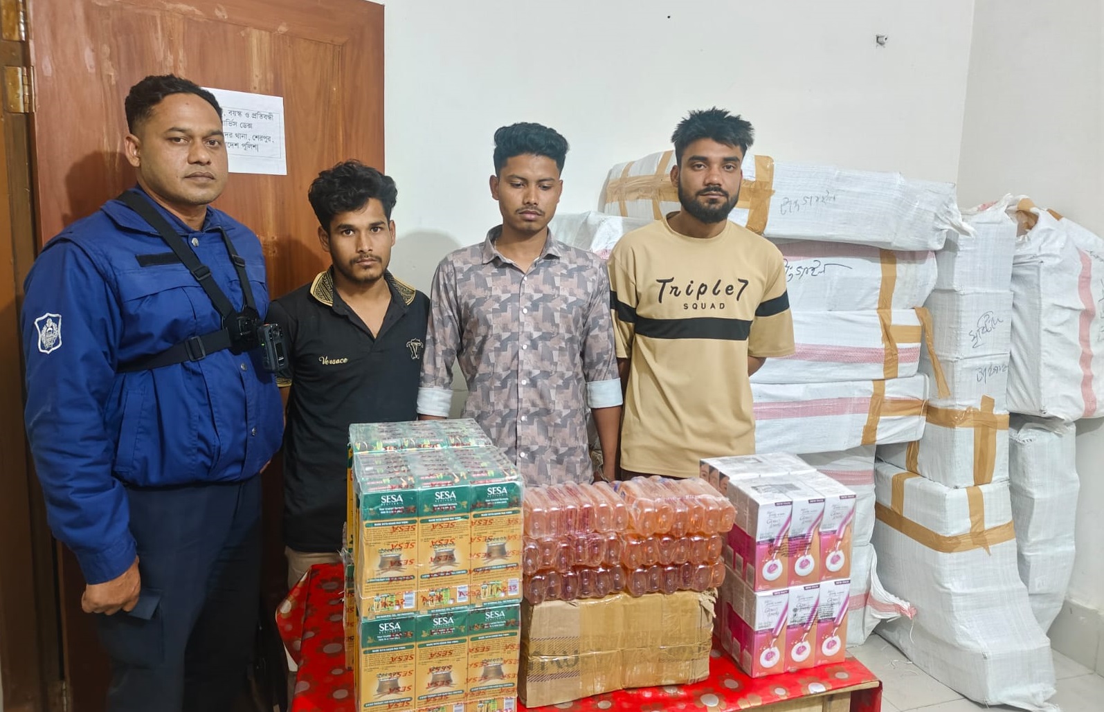শেরপুরে পুলিশের অভিযানে ভেজাল কসমেটিকস জব্দ, আটক ৩