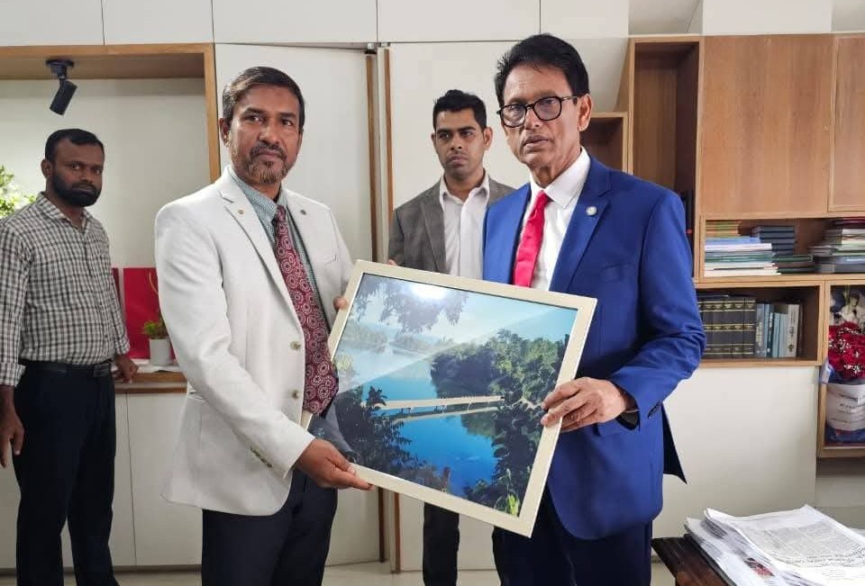 শিক্ষামন্ত্রীর সাথে রাবিপ্রবি উপাচার্যের সৌজন্য সাক্ষাৎ