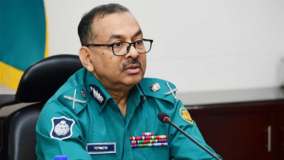 ডিএমপি কমিশনার সাজ্জাত আলীর পদত্যাগের আবেদন