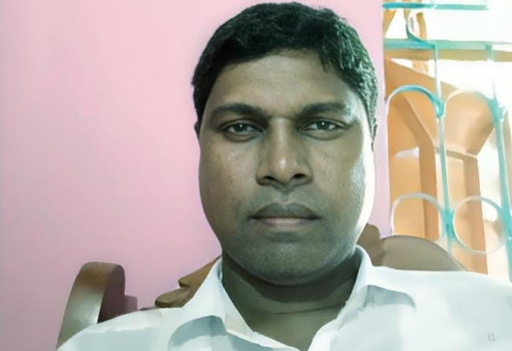 ভূরুঙ্গামারী তিলাই স্কুলের শিক্ষার্থীদের জিম্মি ও অনিয়মিত পাঠদানের অভিযোগে শিক্ষক সাময়িক বরখাস্ত