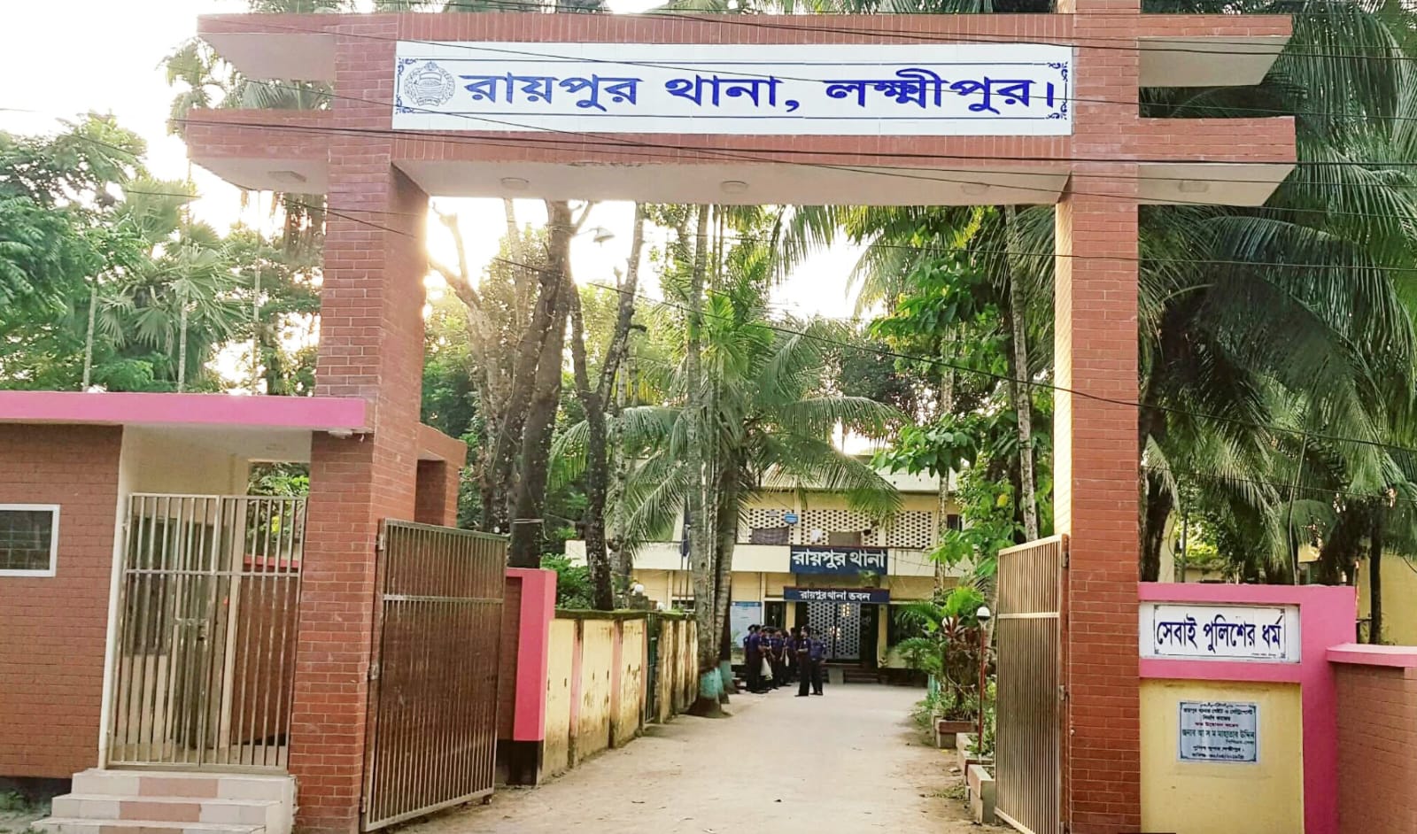 রায়পুরে পুলিশ–স্থানীয়দের সংঘর্ষ, মামলায় ৫৬ আসামি