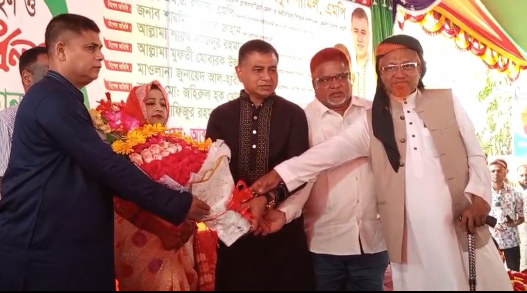ব্রাহ্মণবাড়িয়া জেলা পরিষদের নবনিযুক্ত প্রশাসক সিরাজুল ইসলাম সিরাজকে সংবর্ধনা